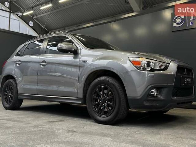 Серый Мицубиси АСХ, объемом двигателя 2 л и пробегом 261 тыс. км за 10000 $, фото 19 на Automoto.ua