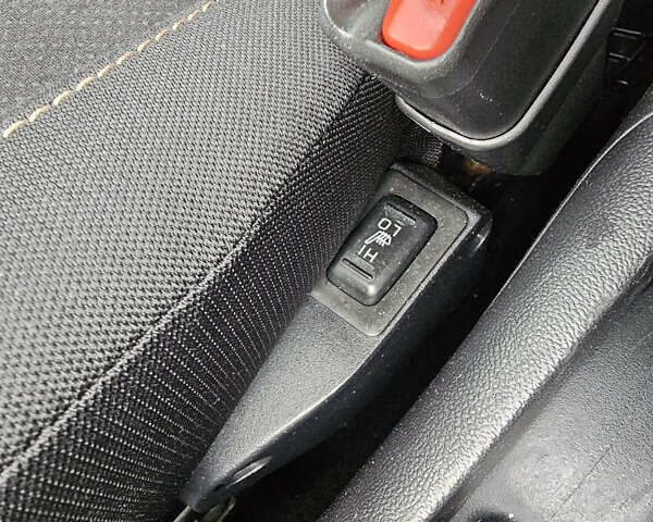 Мицубиси АСХ 2012 в Киеве на Automoto.ua Серый Мицубиси АСХ, объемом двигателя 2 л и пробегом 160 тыс. км за 10000 $, фото 16 на Automoto.ua