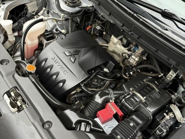 Сірий Міцубісі АСХ, об'ємом двигуна 1 л та пробігом 149 тис. км за 9700 $, фото 4 на Automoto.ua