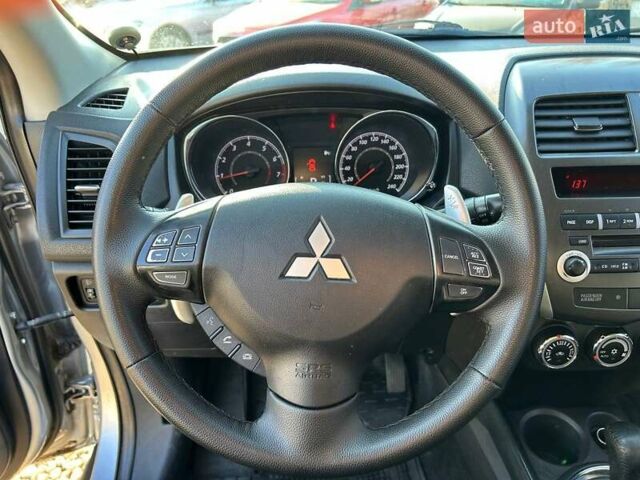 Серый Мицубиси АСХ, объемом двигателя 1.8 л и пробегом 279 тыс. км за 9700 $, фото 18 на Automoto.ua
