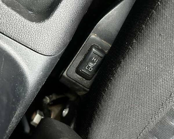 Сірий Міцубісі АСХ, об'ємом двигуна 2 л та пробігом 142 тис. км за 10990 $, фото 22 на Automoto.ua
