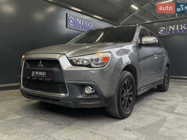 Серый Мицубиси АСХ, объемом двигателя 2 л и пробегом 261 тыс. км за 10000 $, фото 1 на Automoto.ua