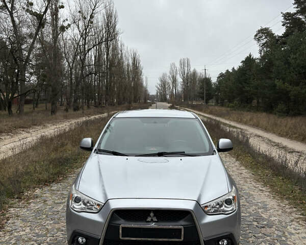 Серый Мицубиси АСХ, объемом двигателя 1.59 л и пробегом 149 тыс. км за 9200 $, фото 2 на Automoto.ua