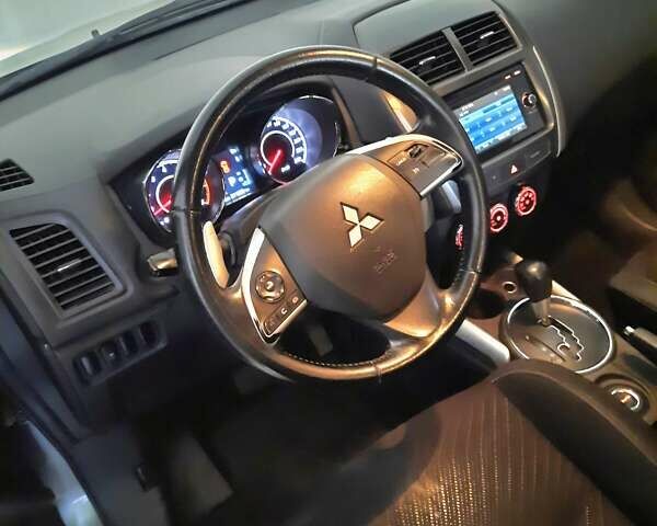 Серый Мицубиси АСХ, объемом двигателя 2 л и пробегом 212 тыс. км за 11300 $, фото 9 на Automoto.ua