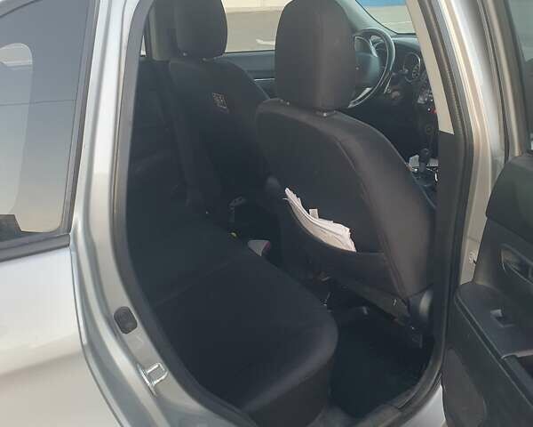 Серый Мицубиси АСХ, объемом двигателя 1.8 л и пробегом 242 тыс. км за 11000 $, фото 6 на Automoto.ua