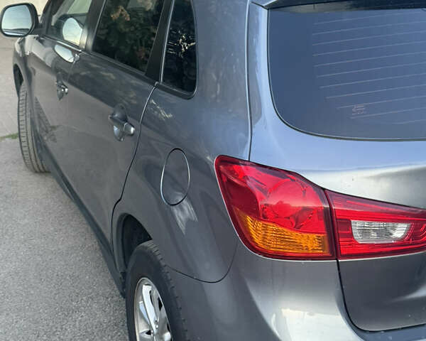 Серый Мицубиси АСХ, объемом двигателя 1.6 л и пробегом 271 тыс. км за 8200 $, фото 6 на Automoto.ua