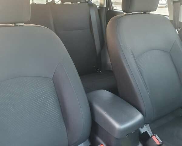 Серый Мицубиси АСХ, объемом двигателя 1.8 л и пробегом 242 тыс. км за 11000 $, фото 3 на Automoto.ua