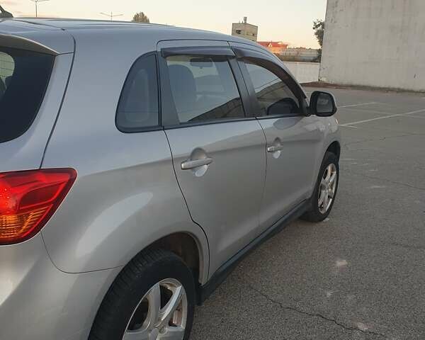 Серый Мицубиси АСХ, объемом двигателя 1.8 л и пробегом 242 тыс. км за 11000 $, фото 8 на Automoto.ua