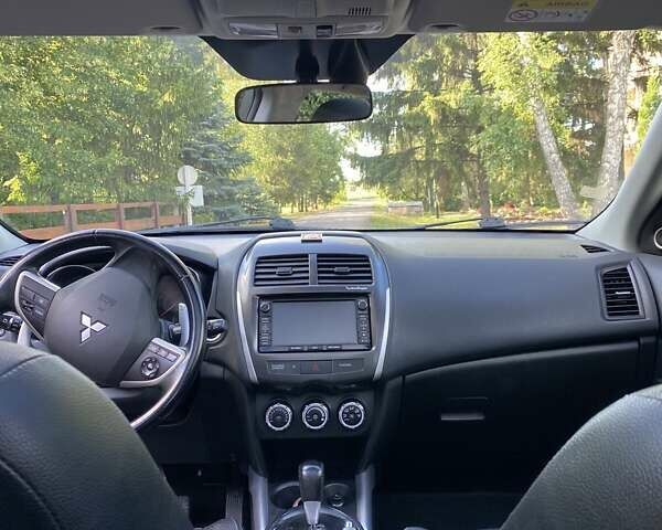 Серый Мицубиси АСХ, объемом двигателя 2.3 л и пробегом 215 тыс. км за 13600 $, фото 19 на Automoto.ua