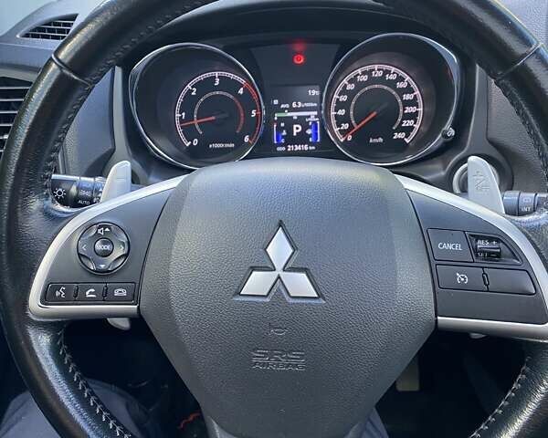 Серый Мицубиси АСХ, объемом двигателя 2.3 л и пробегом 215 тыс. км за 13600 $, фото 13 на Automoto.ua