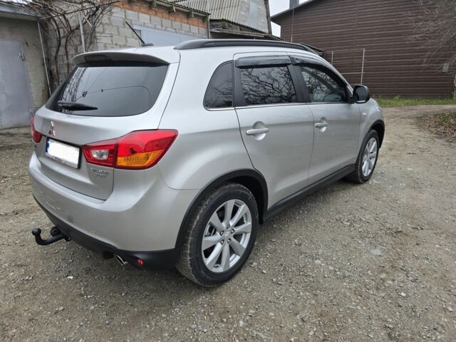 Серый Мицубиси АСХ, объемом двигателя 2 л и пробегом 248 тыс. км за 9900 $, фото 5 на Automoto.ua