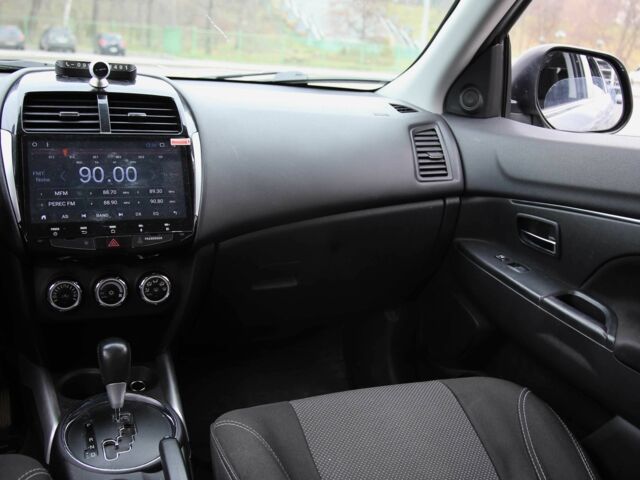 Сірий Міцубісі АСХ, об'ємом двигуна 2 л та пробігом 223 тис. км за 9800 $, фото 12 на Automoto.ua