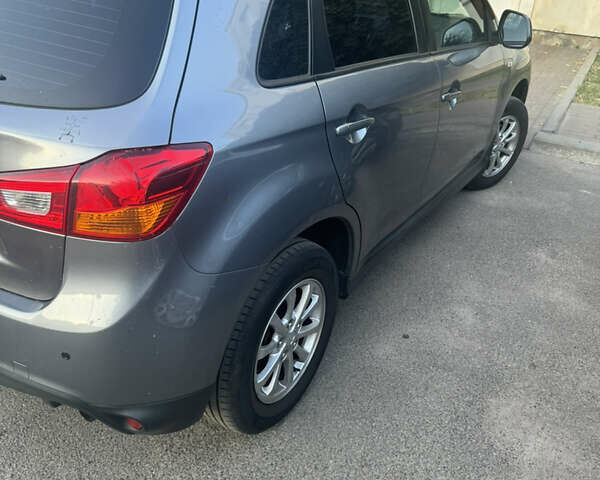 Серый Мицубиси АСХ, объемом двигателя 1.6 л и пробегом 271 тыс. км за 8200 $, фото 2 на Automoto.ua