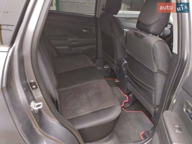 Сірий Міцубісі АСХ, об'ємом двигуна 2 л та пробігом 190 тис. км за 11000 $, фото 3 на Automoto.ua