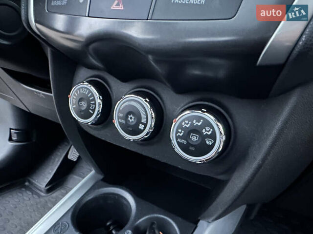 Серый Мицубиси АСХ, объемом двигателя 1.8 л и пробегом 215 тыс. км за 13800 $, фото 48 на Automoto.ua