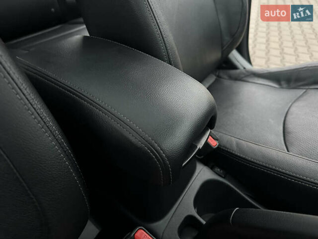 Серый Мицубиси АСХ, объемом двигателя 1.8 л и пробегом 215 тыс. км за 13800 $, фото 49 на Automoto.ua