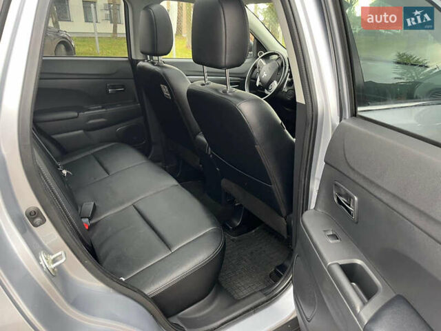 Сірий Міцубісі АСХ, об'ємом двигуна 2.3 л та пробігом 217 тис. км за 13300 $, фото 25 на Automoto.ua