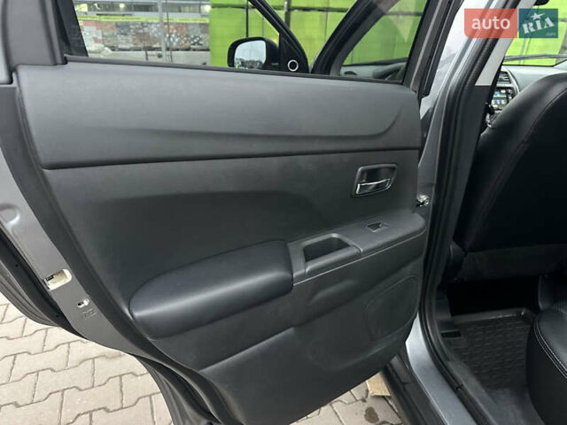 Серый Мицубиси АСХ, объемом двигателя 1.8 л и пробегом 215 тыс. км за 13800 $, фото 33 на Automoto.ua