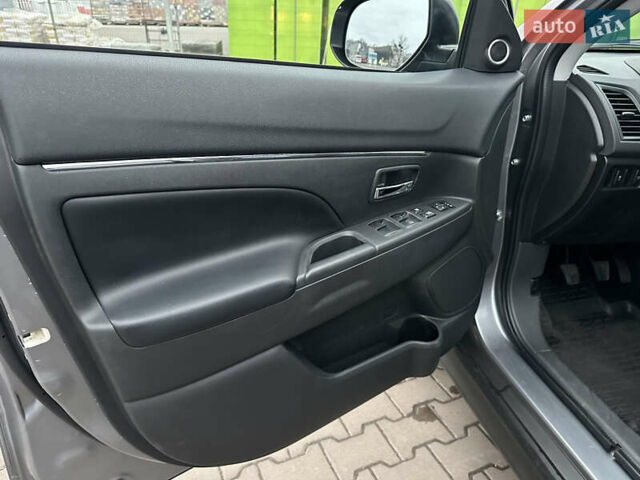 Серый Мицубиси АСХ, объемом двигателя 1.8 л и пробегом 215 тыс. км за 13800 $, фото 22 на Automoto.ua