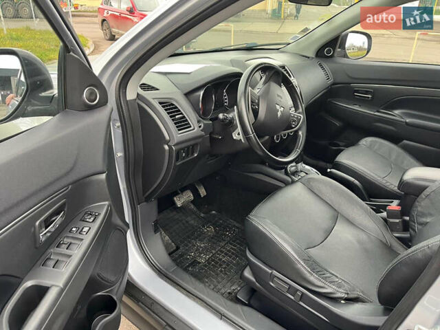 Сірий Міцубісі АСХ, об'ємом двигуна 2.3 л та пробігом 217 тис. км за 13300 $, фото 21 на Automoto.ua