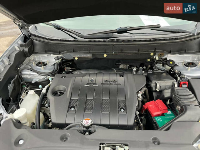 Сірий Міцубісі АСХ, об'ємом двигуна 2.3 л та пробігом 217 тис. км за 13300 $, фото 28 на Automoto.ua