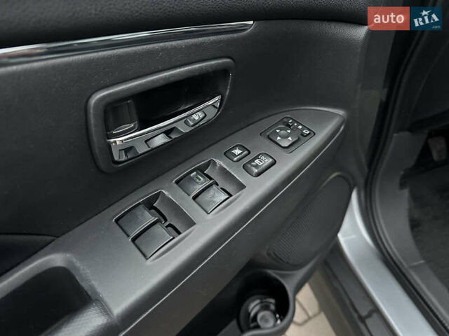 Серый Мицубиси АСХ, объемом двигателя 1.8 л и пробегом 215 тыс. км за 13800 $, фото 23 на Automoto.ua