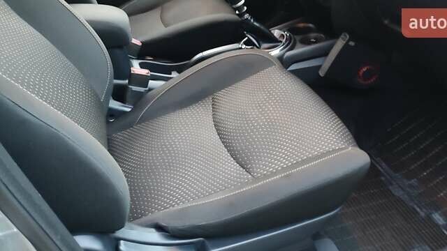 Серый Мицубиси АСХ, объемом двигателя 1.6 л и пробегом 208 тыс. км за 12950 $, фото 18 на Automoto.ua