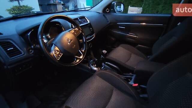 Серый Мицубиси АСХ, объемом двигателя 1.6 л и пробегом 208 тыс. км за 12950 $, фото 29 на Automoto.ua