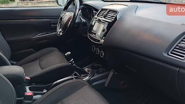 Серый Мицубиси АСХ, объемом двигателя 1.6 л и пробегом 208 тыс. км за 12950 $, фото 20 на Automoto.ua