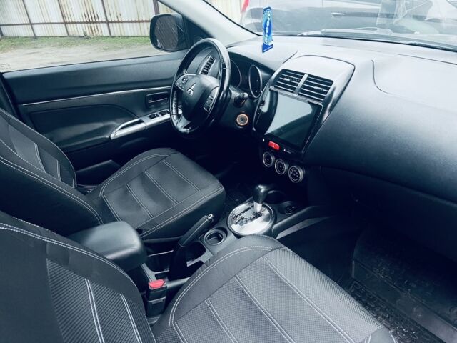 Серый Мицубиси АСХ, объемом двигателя 2 л и пробегом 103 тыс. км за 9999 $, фото 5 на Automoto.ua