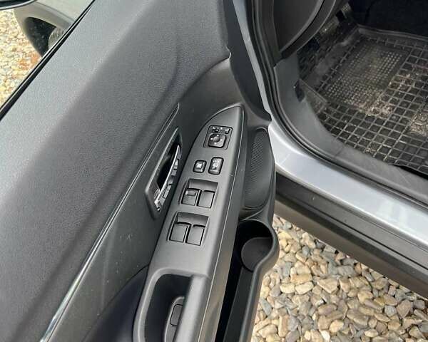 Сірий Міцубісі АСХ, об'ємом двигуна 2.3 л та пробігом 107 тис. км за 14599 $, фото 6 на Automoto.ua