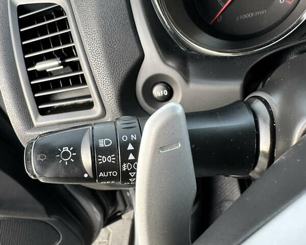 Серый Мицубиси АСХ, объемом двигателя 2.2 л и пробегом 136 тыс. км за 14499 $, фото 33 на Automoto.ua