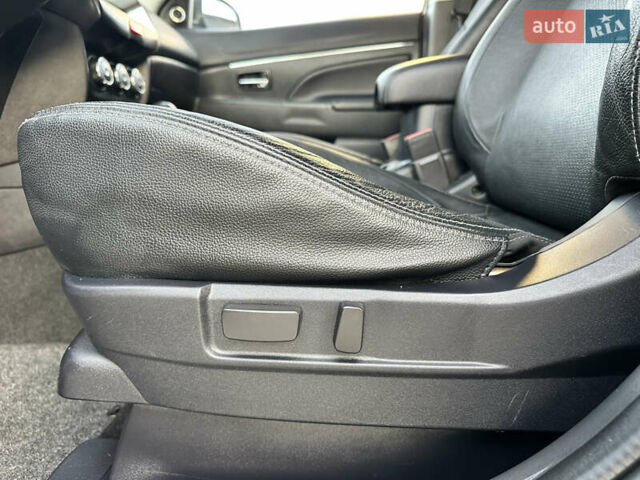 Серый Мицубиси АСХ, объемом двигателя 2.2 л и пробегом 136 тыс. км за 14499 $, фото 42 на Automoto.ua