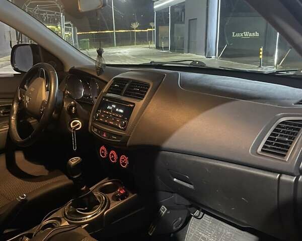 Серый Мицубиси АСХ, объемом двигателя 1.6 л и пробегом 205 тыс. км за 12899 $, фото 11 на Automoto.ua