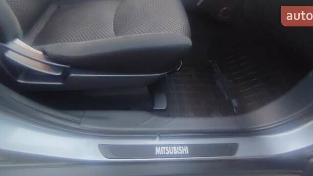 Серый Мицубиси АСХ, объемом двигателя 1.6 л и пробегом 208 тыс. км за 12950 $, фото 16 на Automoto.ua