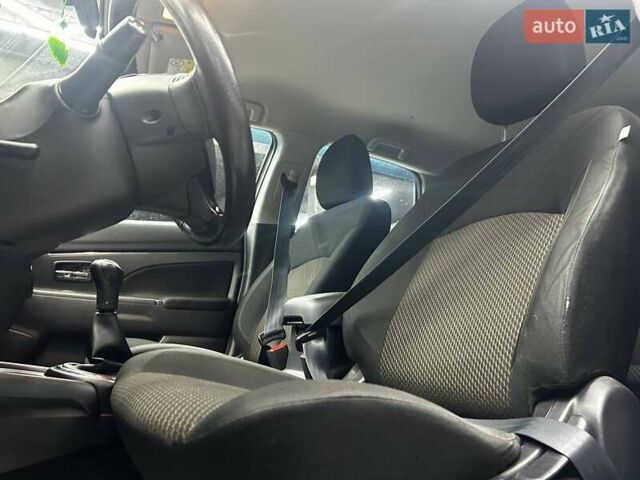 Серый Мицубиси АСХ, объемом двигателя 1.59 л и пробегом 66 тыс. км за 16300 $, фото 9 на Automoto.ua