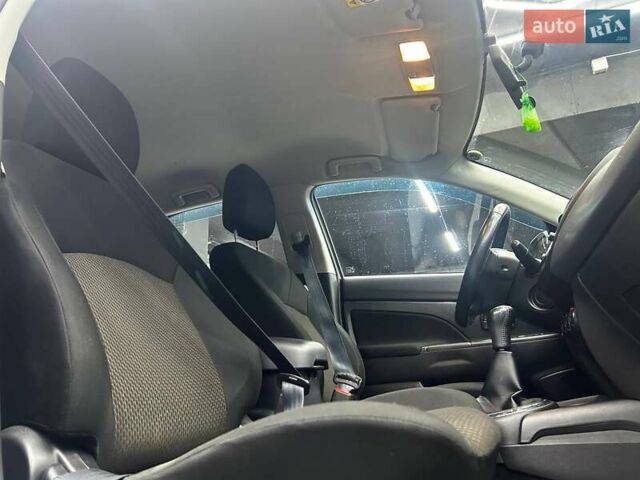 Серый Мицубиси АСХ, объемом двигателя 1.59 л и пробегом 66 тыс. км за 16300 $, фото 19 на Automoto.ua