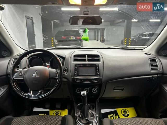 Серый Мицубиси АСХ, объемом двигателя 1.59 л и пробегом 66 тыс. км за 16300 $, фото 11 на Automoto.ua