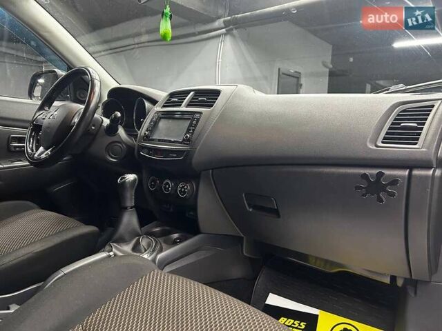 Серый Мицубиси АСХ, объемом двигателя 1.59 л и пробегом 66 тыс. км за 16300 $, фото 17 на Automoto.ua