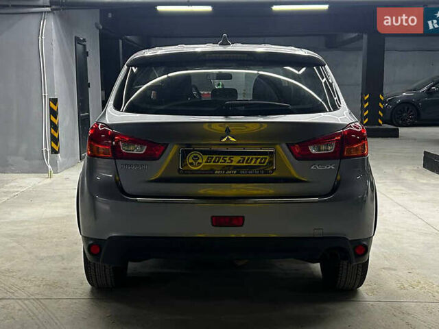 Серый Мицубиси АСХ, объемом двигателя 1.59 л и пробегом 66 тыс. км за 16300 $, фото 4 на Automoto.ua