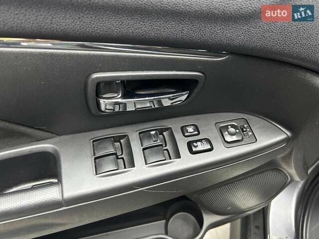 Серый Мицубиси АСХ, объемом двигателя 1.59 л и пробегом 66 тыс. км за 16300 $, фото 6 на Automoto.ua