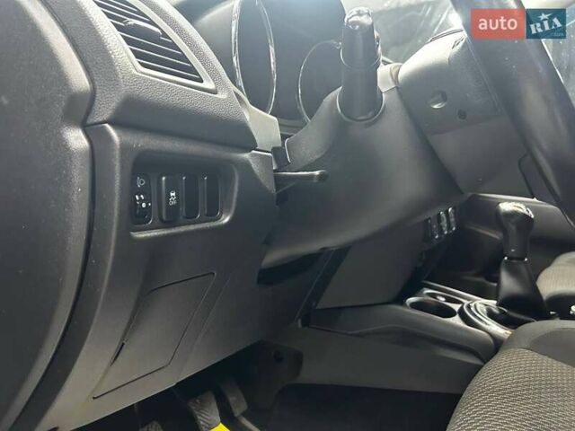 Серый Мицубиси АСХ, объемом двигателя 1.59 л и пробегом 66 тыс. км за 16300 $, фото 7 на Automoto.ua