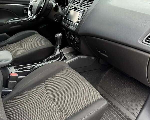 Сірий Міцубісі АСХ, об'ємом двигуна 1.59 л та пробігом 124 тис. км за 13400 $, фото 13 на Automoto.ua