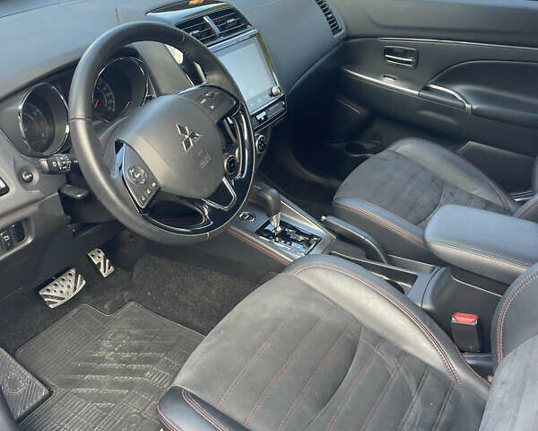 Мицубиси АСХ 2020 в Тернополе на Automoto.ua Серый Мицубиси АСХ, объемом двигателя 2 л и пробегом 45 тыс. км за 21000 $, фото 12 на Automoto.ua