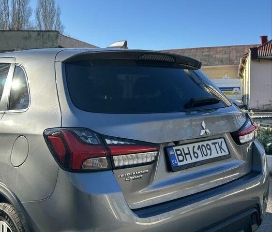 Серый Мицубиси АСХ, объемом двигателя 2 л и пробегом 75 тыс. км за 16900 $, фото 1 на Automoto.ua