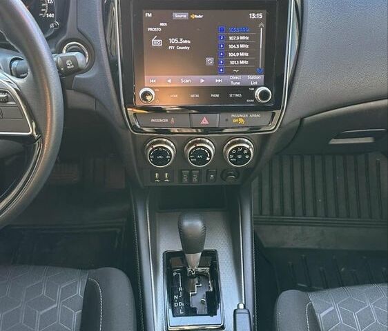 Серый Мицубиси АСХ, объемом двигателя 2 л и пробегом 75 тыс. км за 16900 $, фото 2 на Automoto.ua