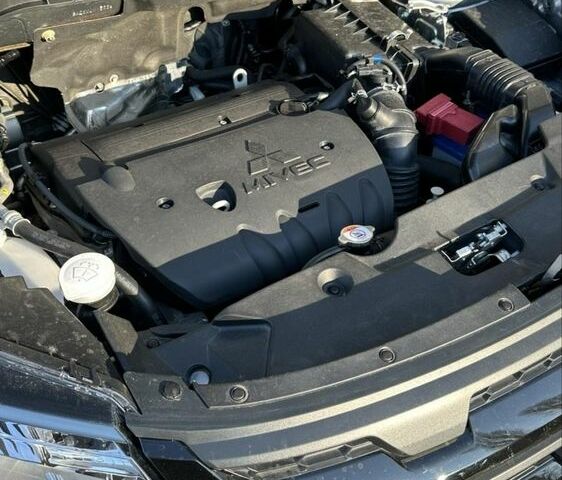 Серый Мицубиси АСХ, объемом двигателя 2 л и пробегом 75 тыс. км за 16900 $, фото 6 на Automoto.ua