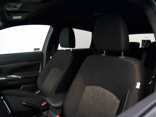Мицубиси АСХ 2021 в Днепре (Днепропетровске) на Automoto.ua Серый Мицубиси АСХ, объемом двигателя 2 л и пробегом 25 тыс. км за 12500 $, фото 11 на Automoto.ua