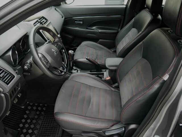 Серый Мицубиси АСХ, объемом двигателя 2 л и пробегом 25 тыс. км за 3400 $, фото 8 на Automoto.ua