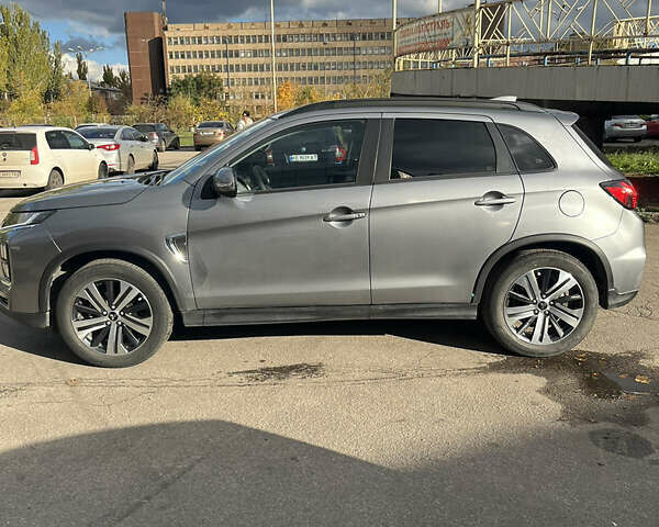 Серый Мицубиси АСХ, объемом двигателя 2 л и пробегом 22 тыс. км за 21000 $, фото 2 на Automoto.ua